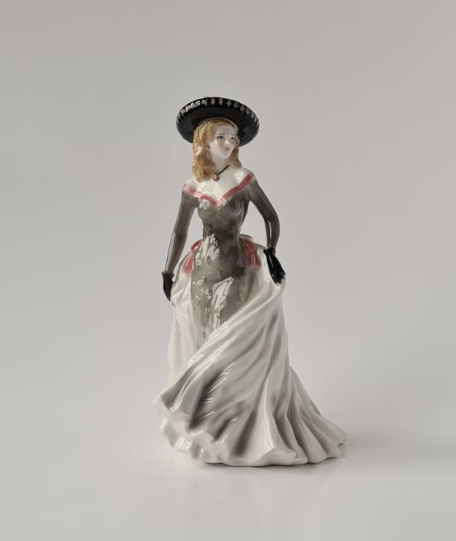 Royal Worcester ‘Summer Regatta’ Figurine – Collectable Curios